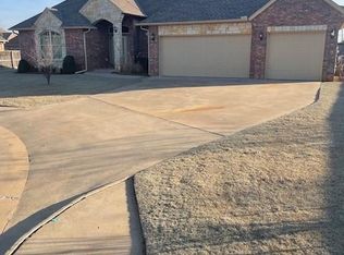 8412 NW 123rd St, Oklahoma City, OK 73142