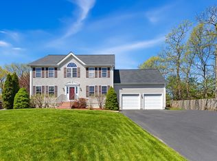 102 Quail Creek Rd, North Attleboro, MA 02760