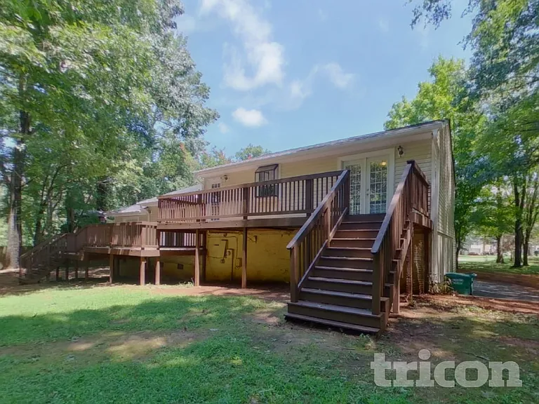 5911 Leatherwood Ln — Photo 15