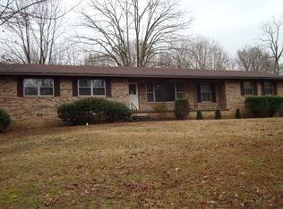 625 Hidden Acres Rd, Paris, TN 38242