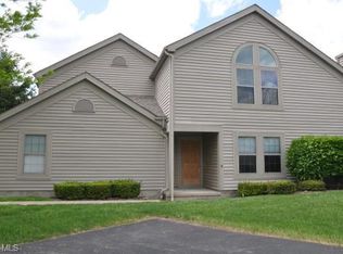 132 Springbrook Dr NE, Warren, OH 44484