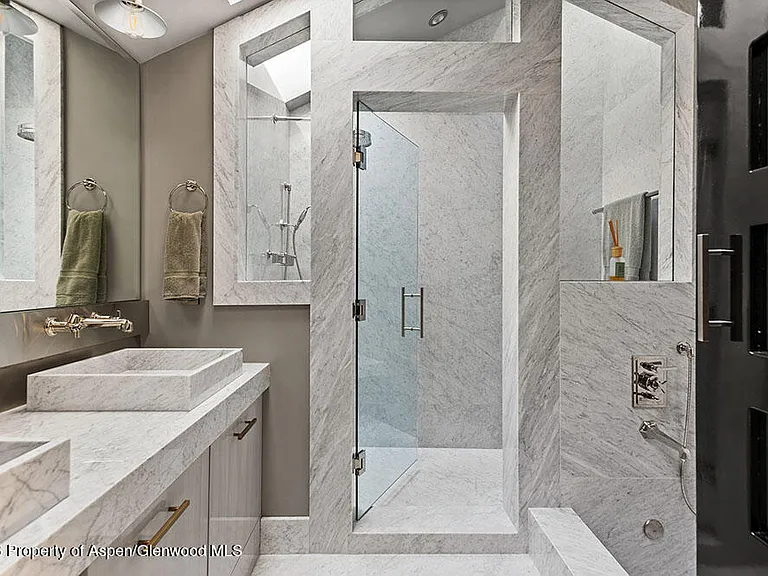 1325 Gateway Rd — Photo 15