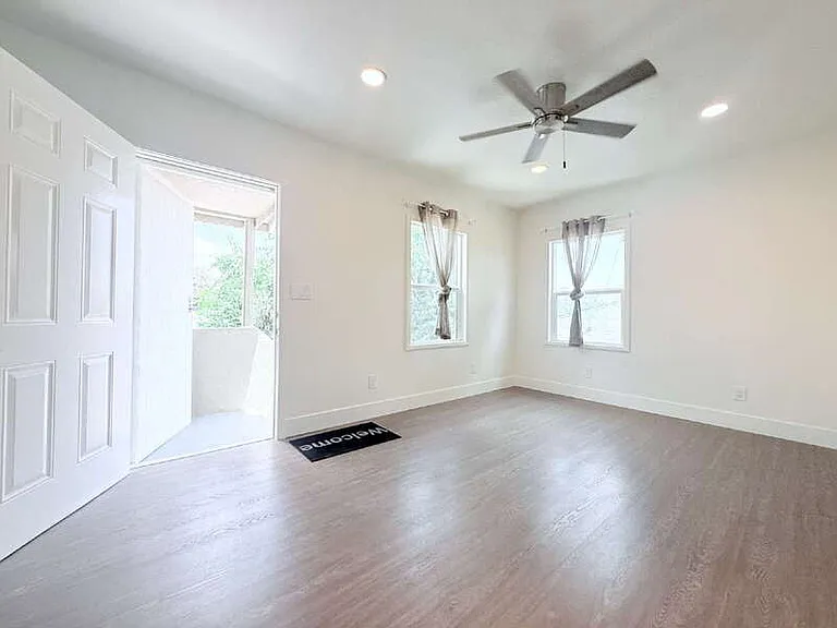 6509 State St #A — Photo 28