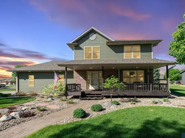 309 W Ironwood St, Brandon, SD 57005