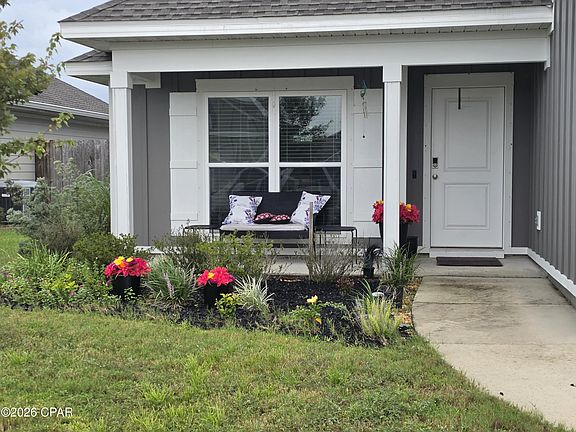 3rd image of 214 Bayou Bend Ln