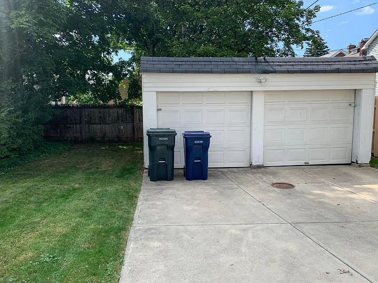 2228 S Taylor Rd — Photo 30