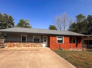 316 Wallace St, Athens, TX 75751