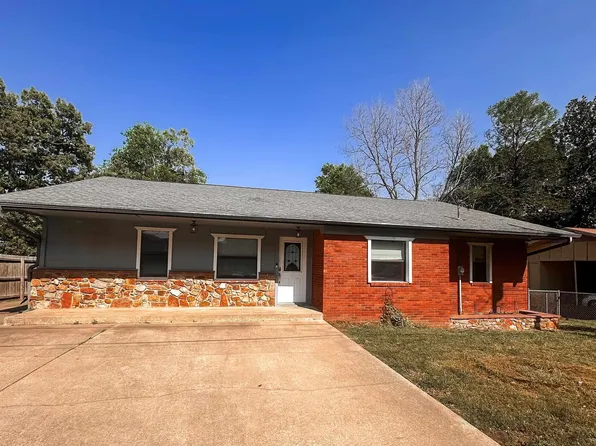 316 Wallace St, Athens, TX 75751