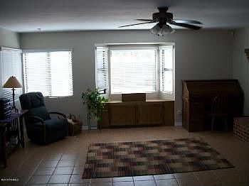 3rd image of 742 W Paseo Norteno
