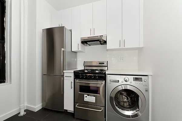 Rented by Aether Property Group | media 25