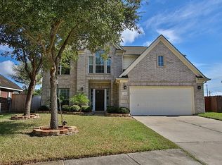 5411 Summer Oak Dr, Pasadena, TX 77505