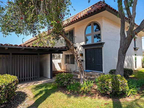 2nd image of 4242 Loma Riviera Ln