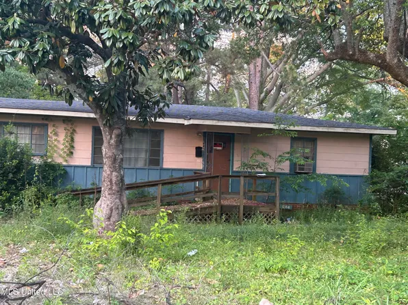 644 Beaverbrook Dr, Jackson, MS 39206