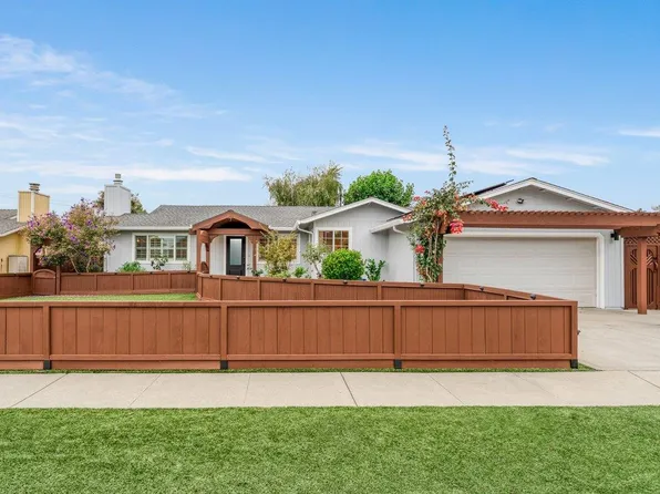 2257 Juan Pablo Ln, Santa Cruz, CA 95062