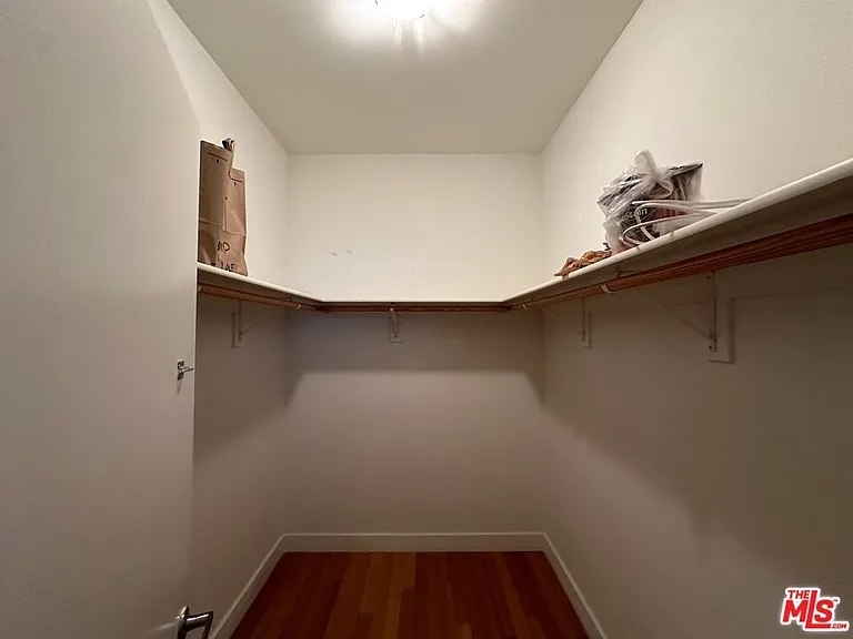 3810 Wilshire Blvd #1801 — Photo 14