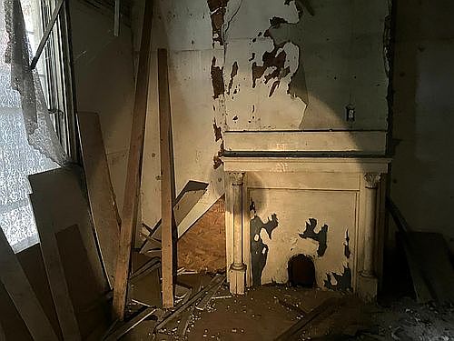 Family room 2