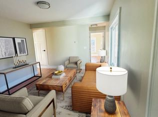 47 Orchard St #B, Amesbury, MA 01913