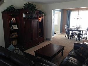 4th image of 27 Birch Glen Dr