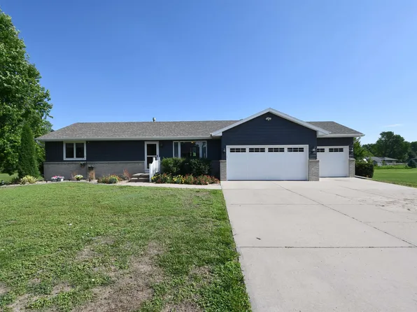 1511 W 73rd St, Kearney, NE 68845