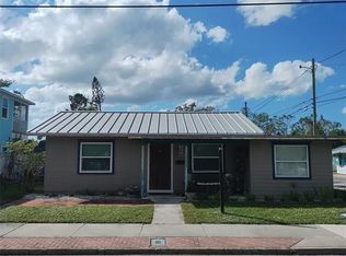 1102 12th St W, Bradenton, FL 34205