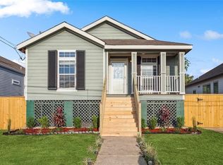 5613 Baccich St, New Orleans, LA 70122