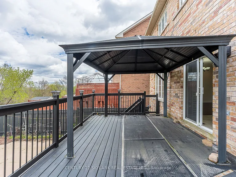 94 Bayhampton Dr #UPSTAIRS — Photo 26