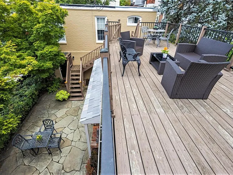 311 A St NE #2 — Photo 24