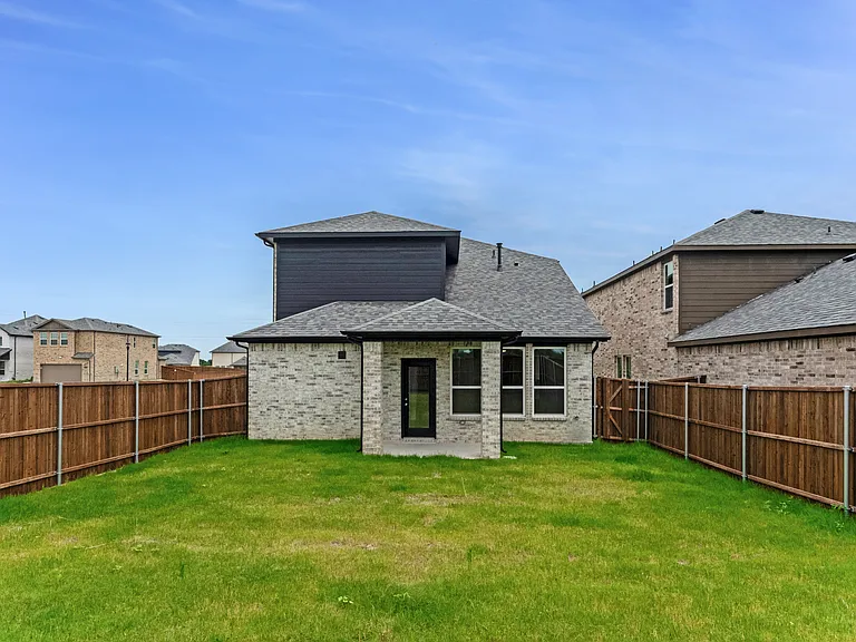 427 Magellan Rd — Photo 7
