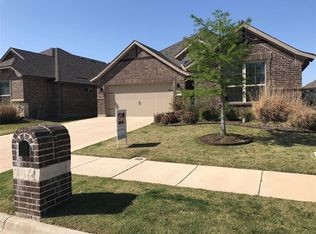 3925 Madison Ln, Denton, TX 76208