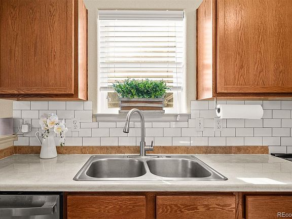 3rd image of 2804 Rose Hill Street