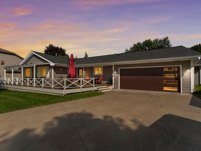 984 Boardwalk Ct, Shoreview, MN, 55126