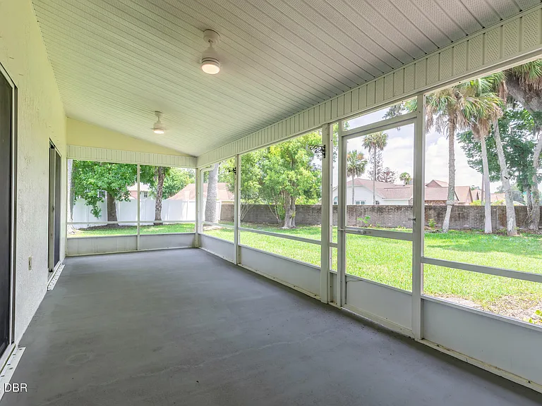 109 Brookhollow Cir — Photo 28