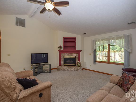 4th image of 2305 N Halifax Dr