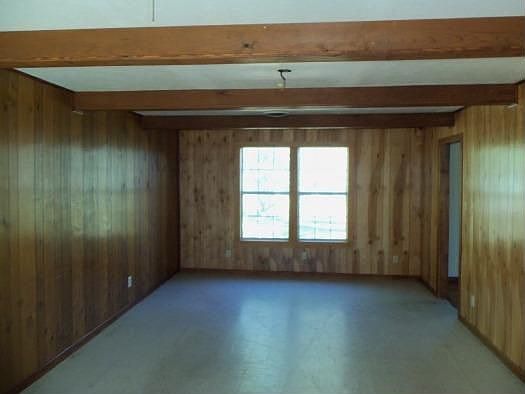 2nd image of 611 E Main St