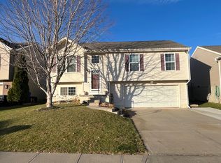 19414 W St, Omaha, NE 68135