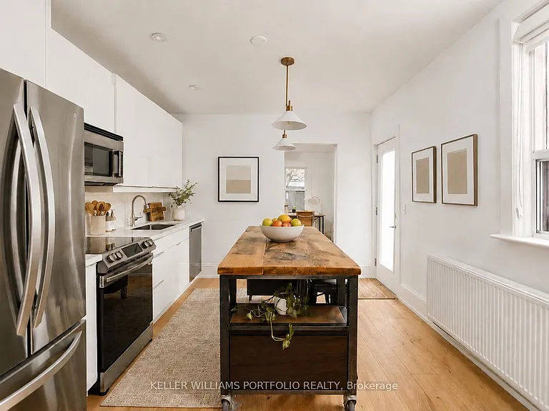 127 Lisgar St — Photo 4