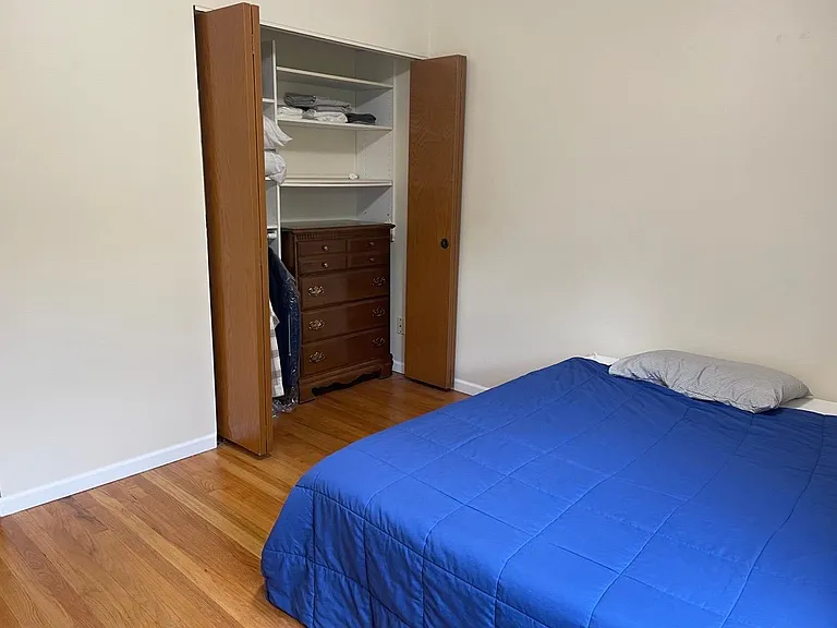 318 Island Dr #3 — Photo 3