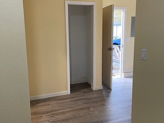 2nd image of 51 Montego Ct