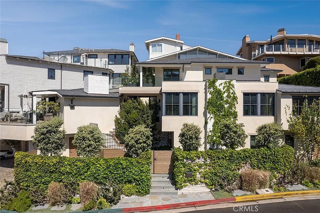 4 bed, 5.5 bath, 4064 sqft, $60,000 — Photo 3