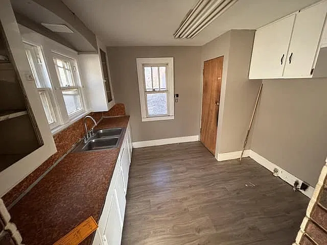 2 bed, $1,070 — Photo 3