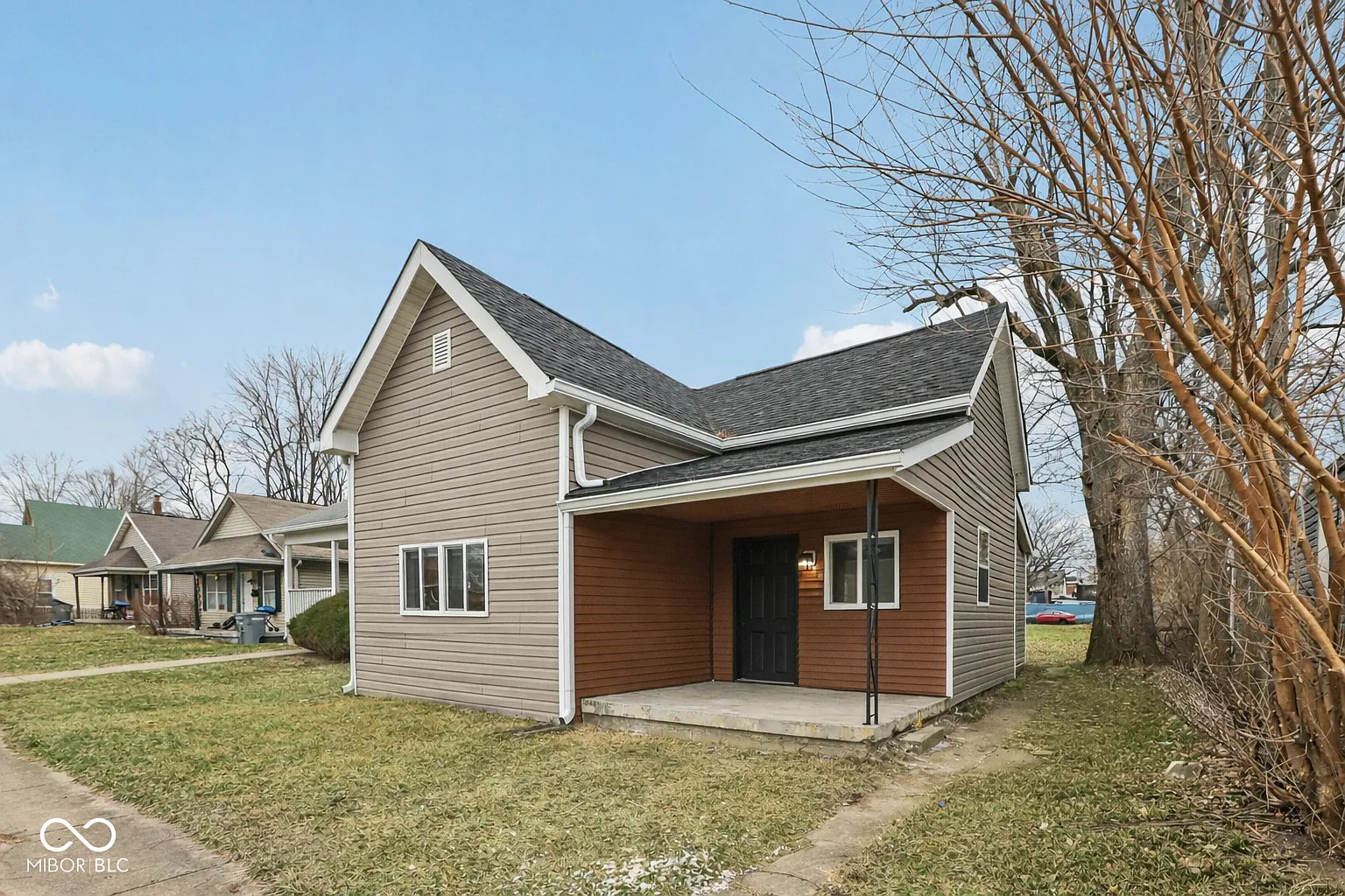 2363 N Gale St photo 1