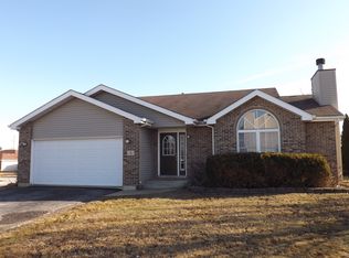 1 Sunset Ct, Steger, IL 60475
