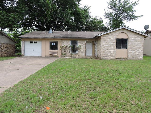 1st image of 14318 Horseshoe Trl