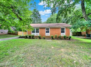 225 Deer Creek Dr, Matthews, NC 28105