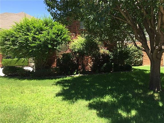 3rd image of 7700 Creek Meadows Dr