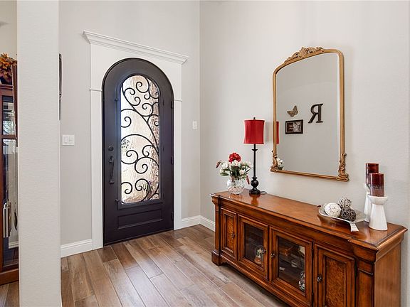 4th image of 2120 Madden Cir