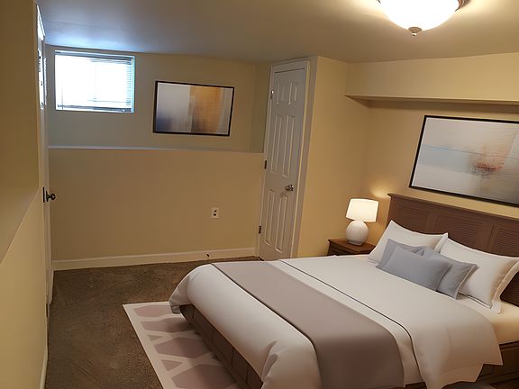 4th image of 2803 Woodlawn Ave #1