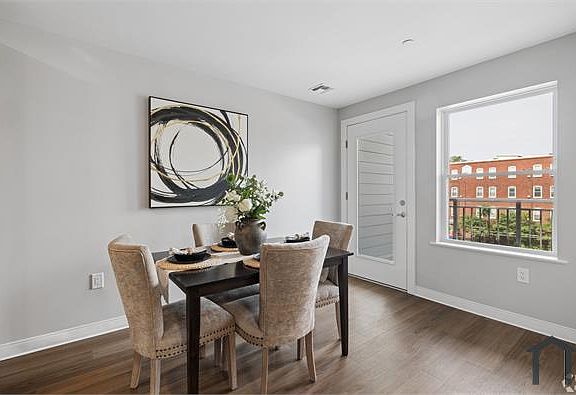 3rd image of 351 Chestnut St