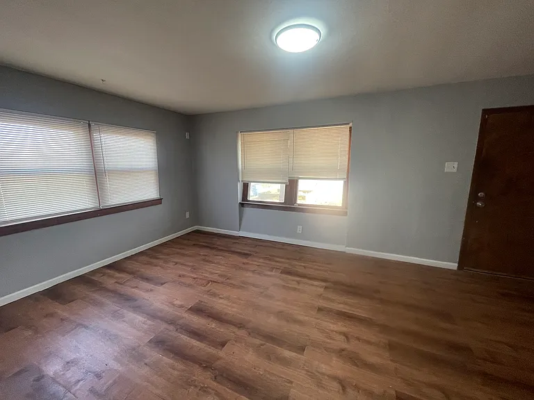 1134 Laredo Ave — Photo 16
