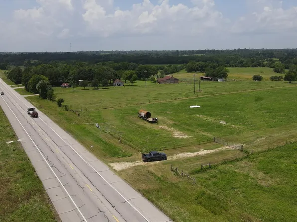 25290 State Highway 105 E, Montgomery, TX 77356